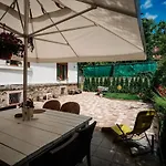 Dadi House